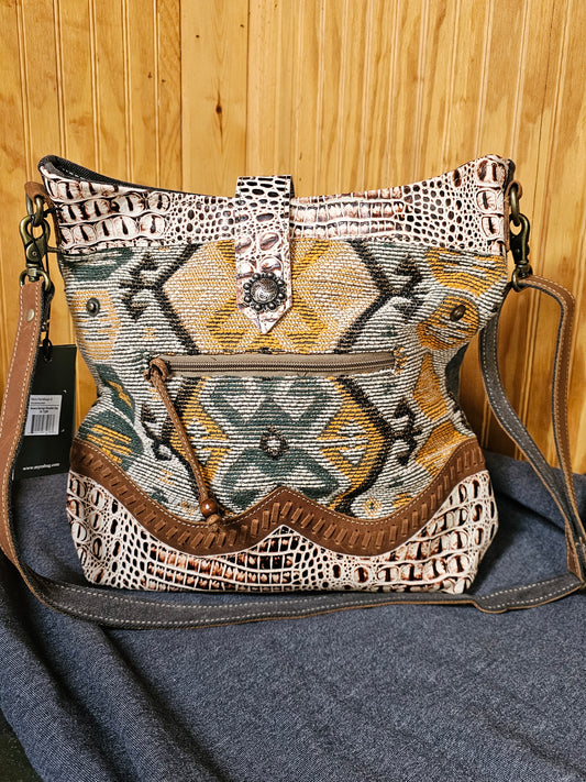 Senaca Springs Shoulder Bag